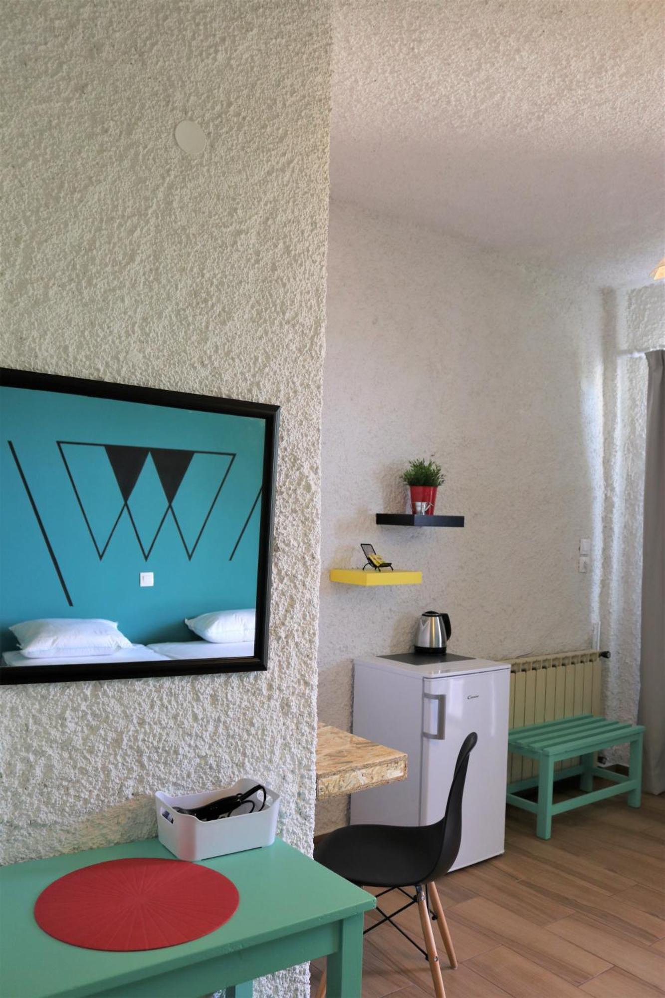 The Bongos - Socially Conscious Rooms, Part Of The Room Rate Goes To Charity Platanés Extérieur photo