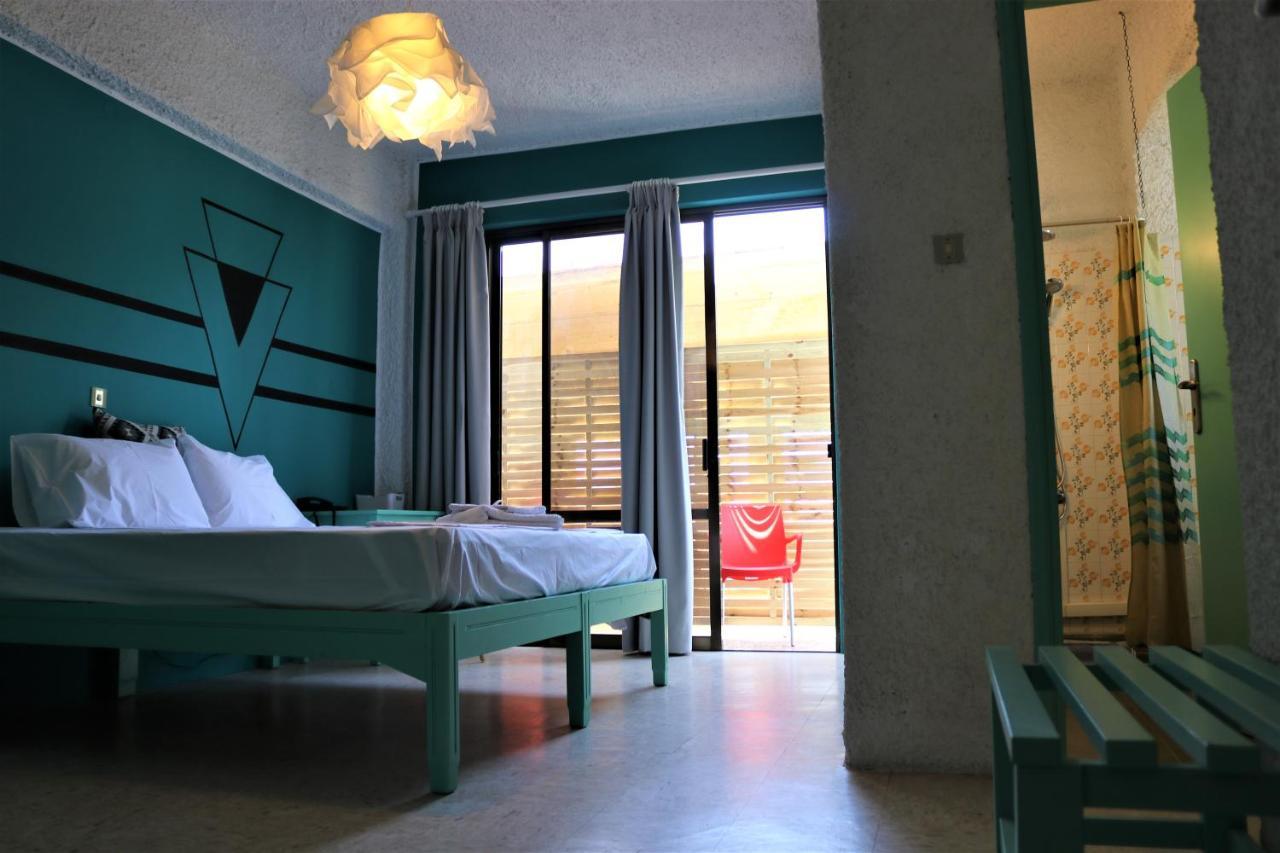 The Bongos - Socially Conscious Rooms, Part Of The Room Rate Goes To Charity Platanés Extérieur photo