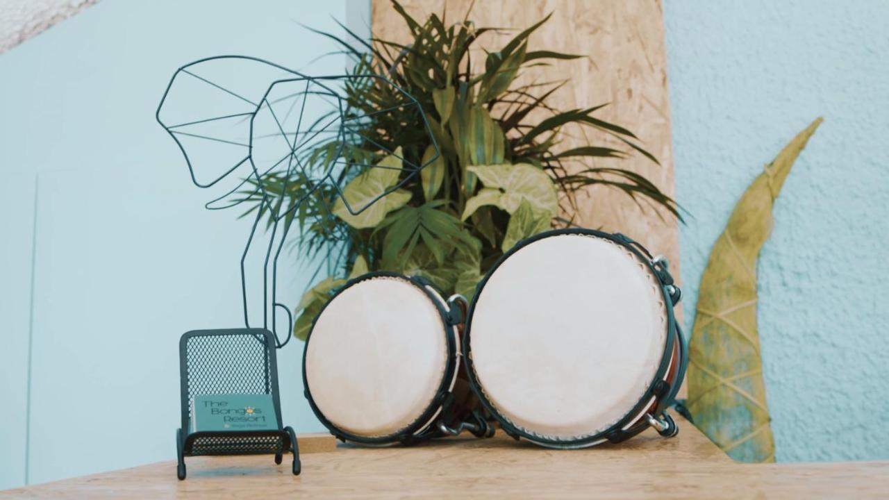 The Bongos - Socially Conscious Rooms, Part Of The Room Rate Goes To Charity Platanés Extérieur photo