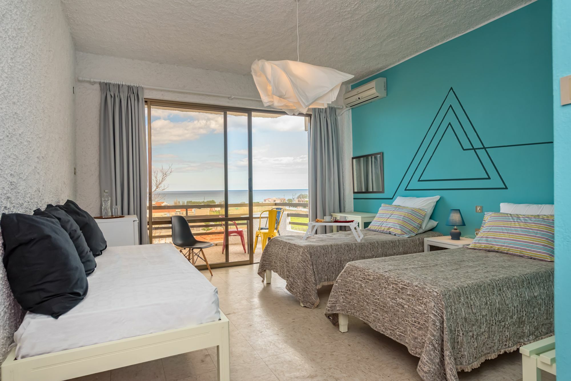 The Bongos - Socially Conscious Rooms, Part Of The Room Rate Goes To Charity Platanés Extérieur photo